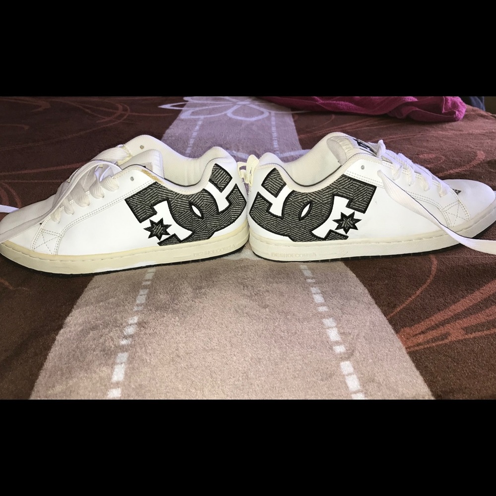 DC shoes